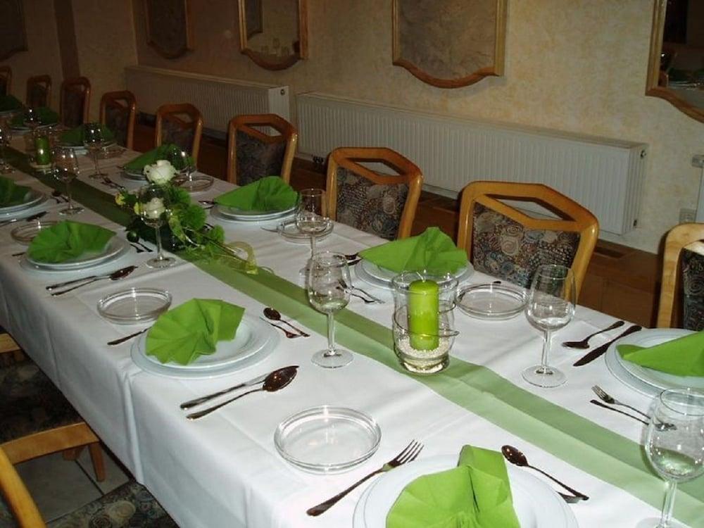 Landgasthof Hotel Sauer Віллінген Екстер'єр фото